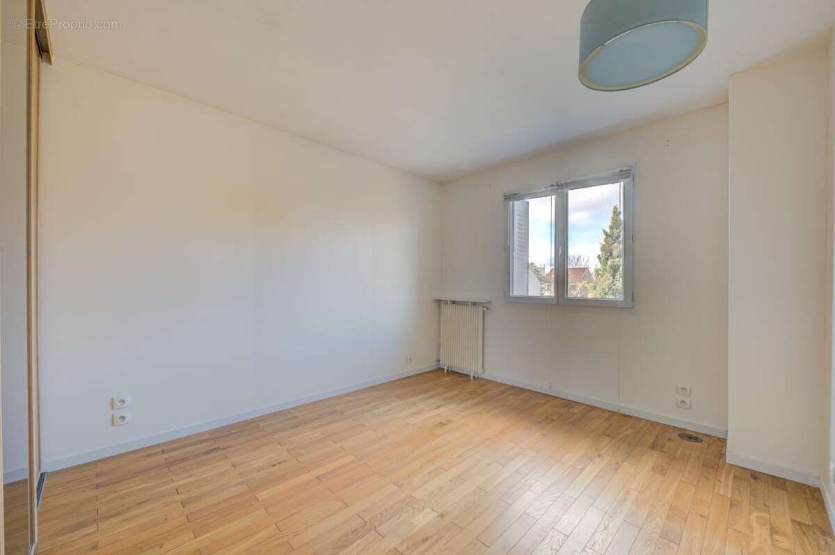 Maison à NANTERRE