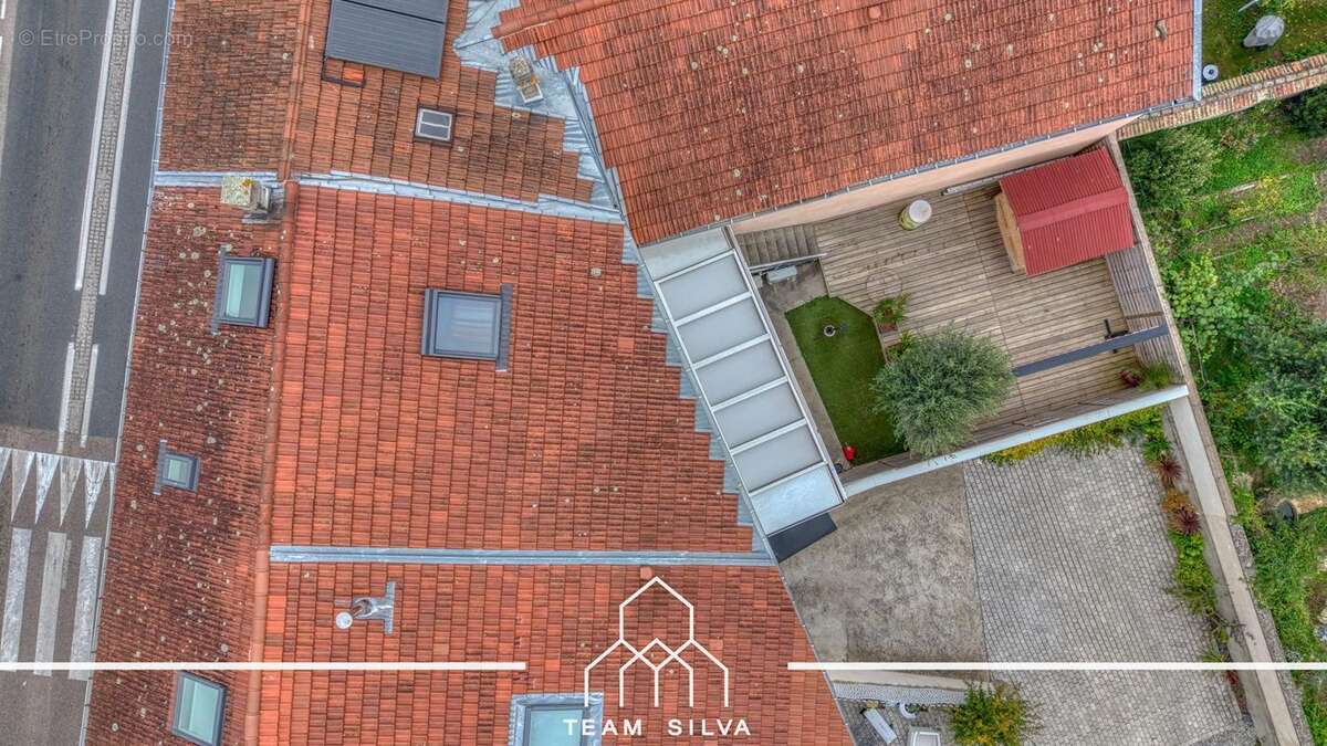 Maison à SEREZIN-DU-RHONE