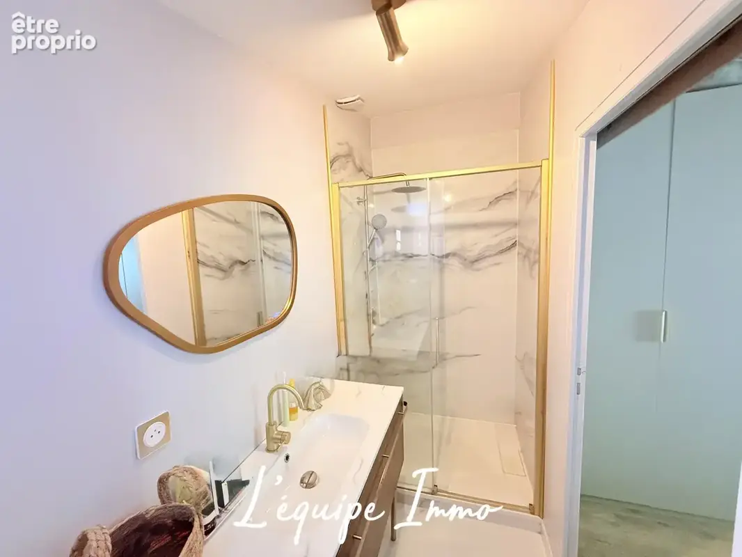 Coup de Coeur! Maison T5 plain-pied de 145 m2 avec Garage et piscine - - photo 15