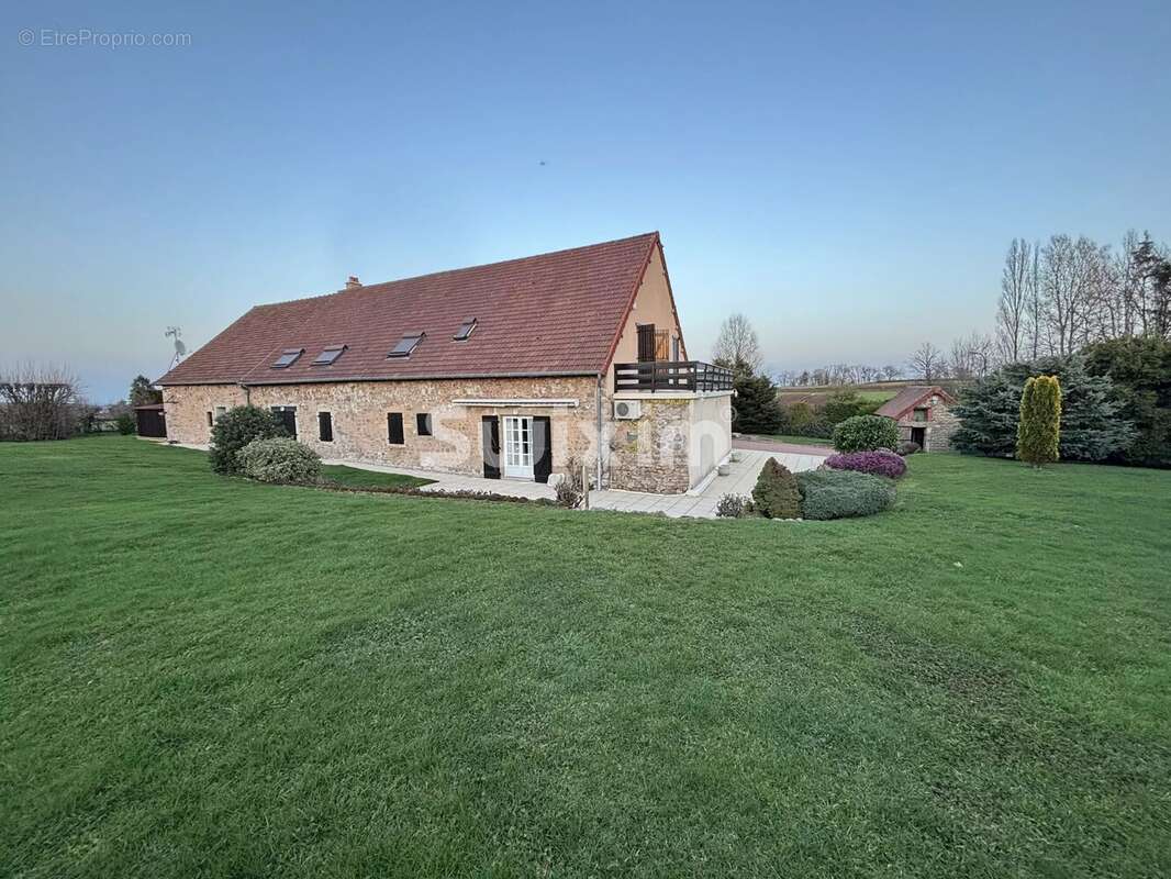 Maison à SAULIEU