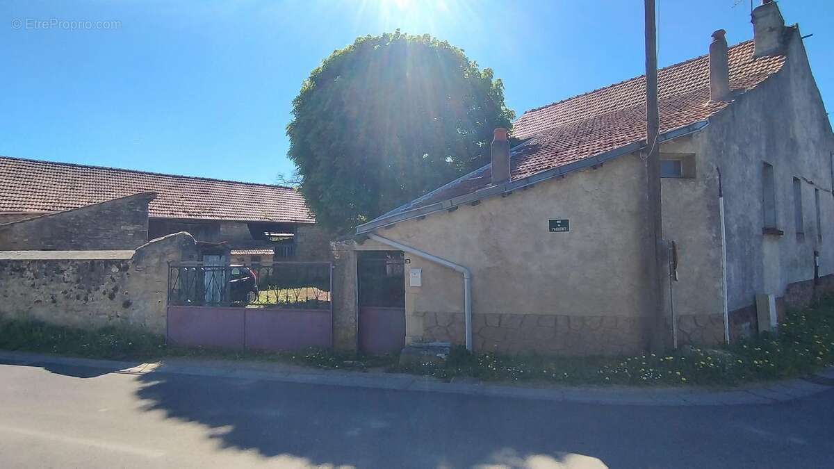 Maison à MONTPENSIER