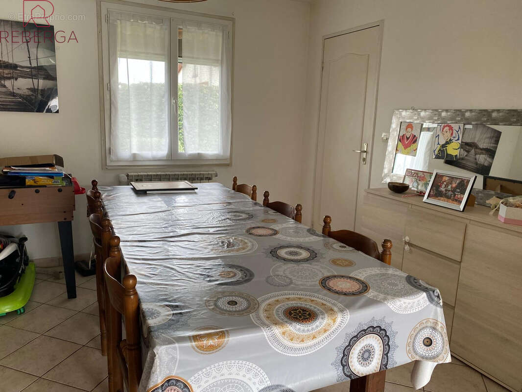 Maison à AIGUEFONDE