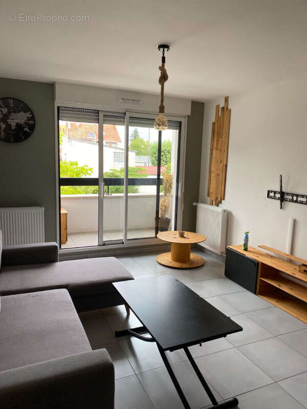 Appartement à CHENNEVIERES-SUR-MARNE