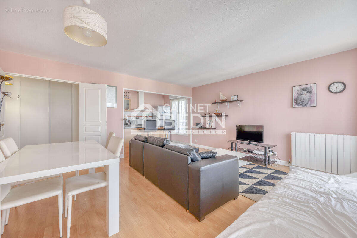 Appartement à BORDEAUX