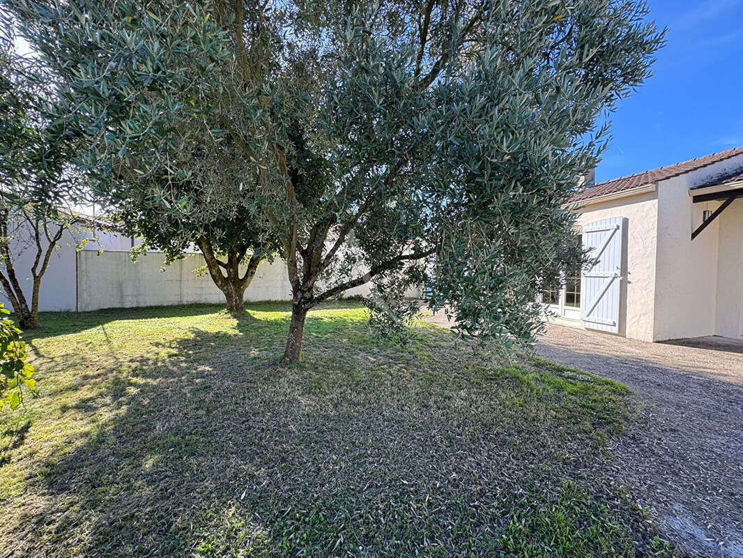 Maison à SAINT-MAIXENT-SUR-VIE