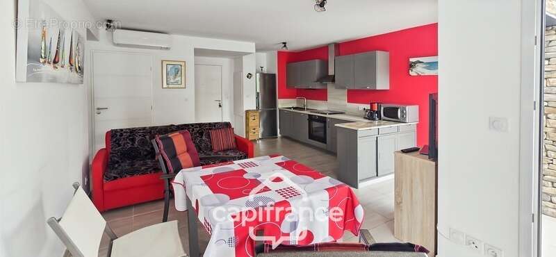 Appartement à SAINT-CYR-SUR-MER