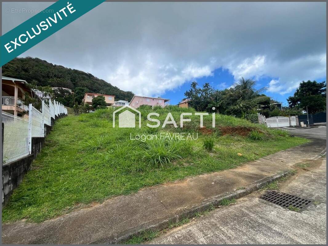 Photo 1 - Terrain à SAINTE-MARIE