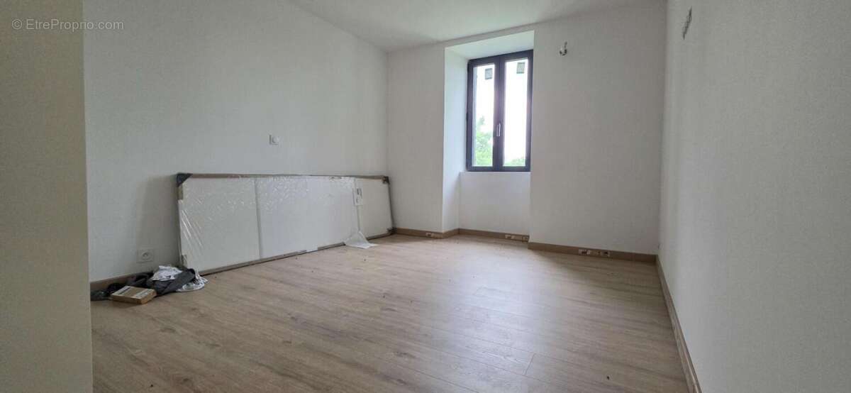 Maison d'habitation, gite, dépendance, hangar - photo 12