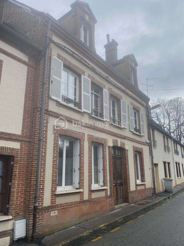 Maison à RUGLES