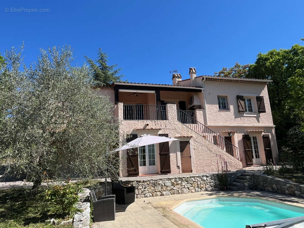 Maison à SAINT-VALLIER-DE-THIEY