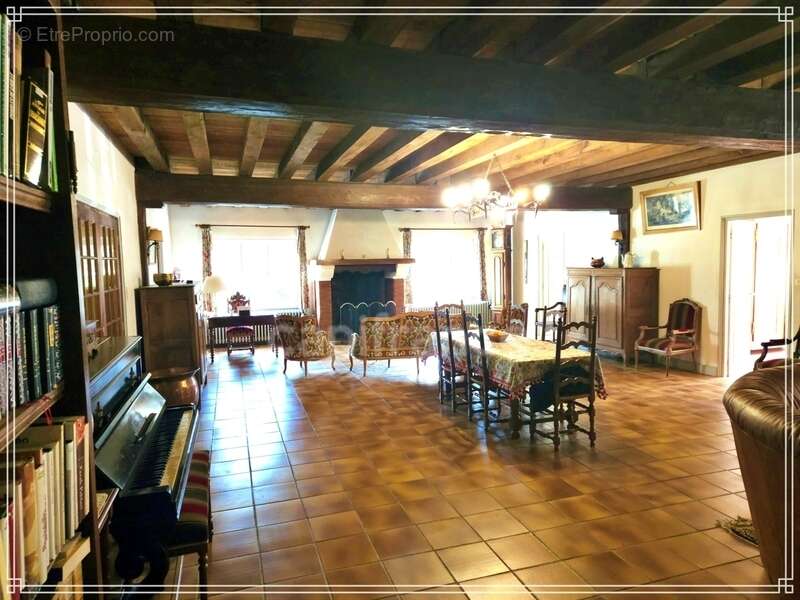 Maison à LA CAPELLE