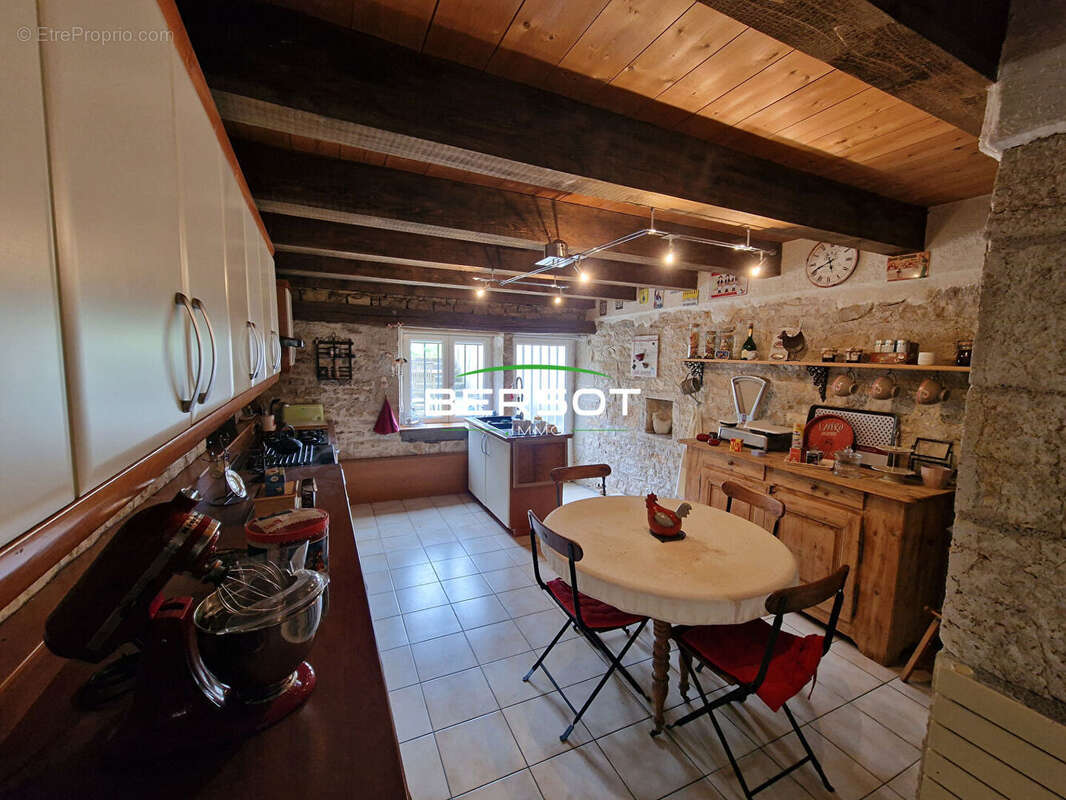 Maison à BAUME-LES-DAMES