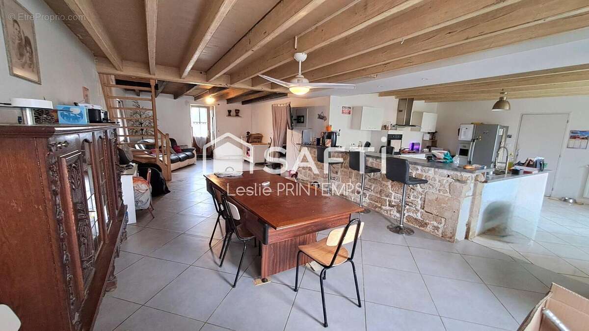 Photo 2 - Maison à FAYE-SUR-ARDIN