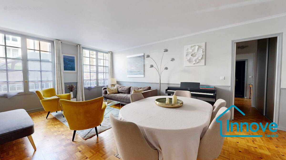 Appartement à VERSAILLES