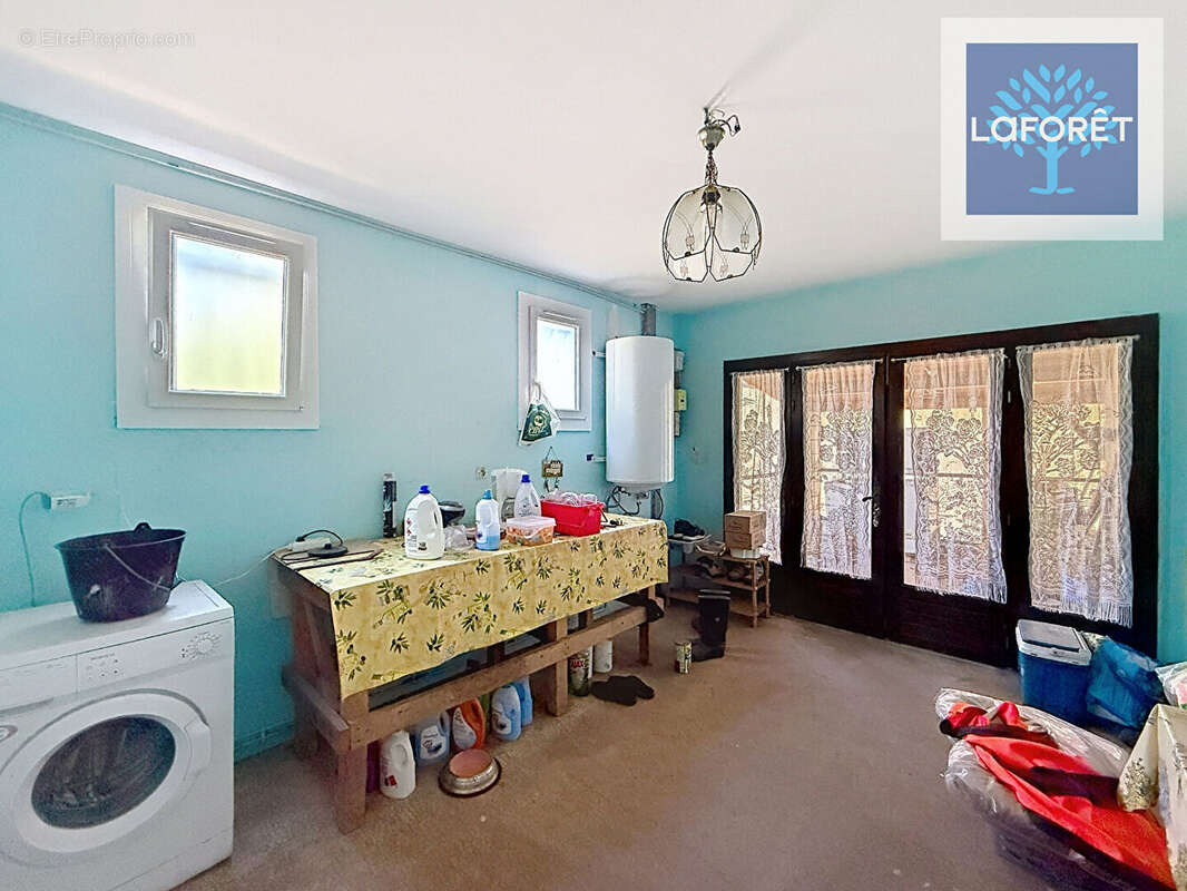 Maison deux chambres et dépendances - photo 4