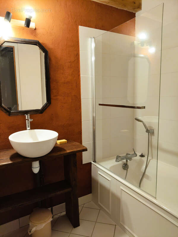 Maison à SAINT-FORTUNAT-SUR-EYRIEUX