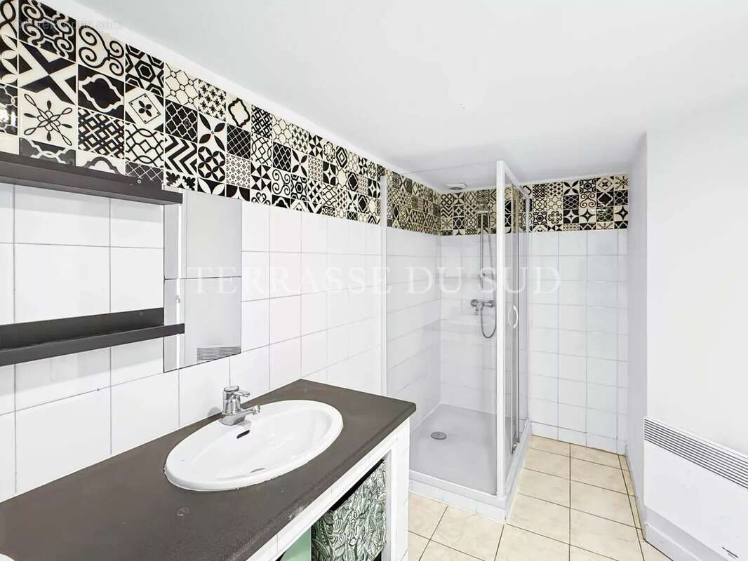 Appartement à MARSEILLE-2E