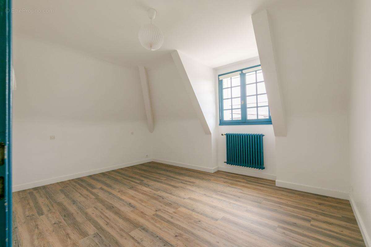 Maison familiale avec jardin - photo 9