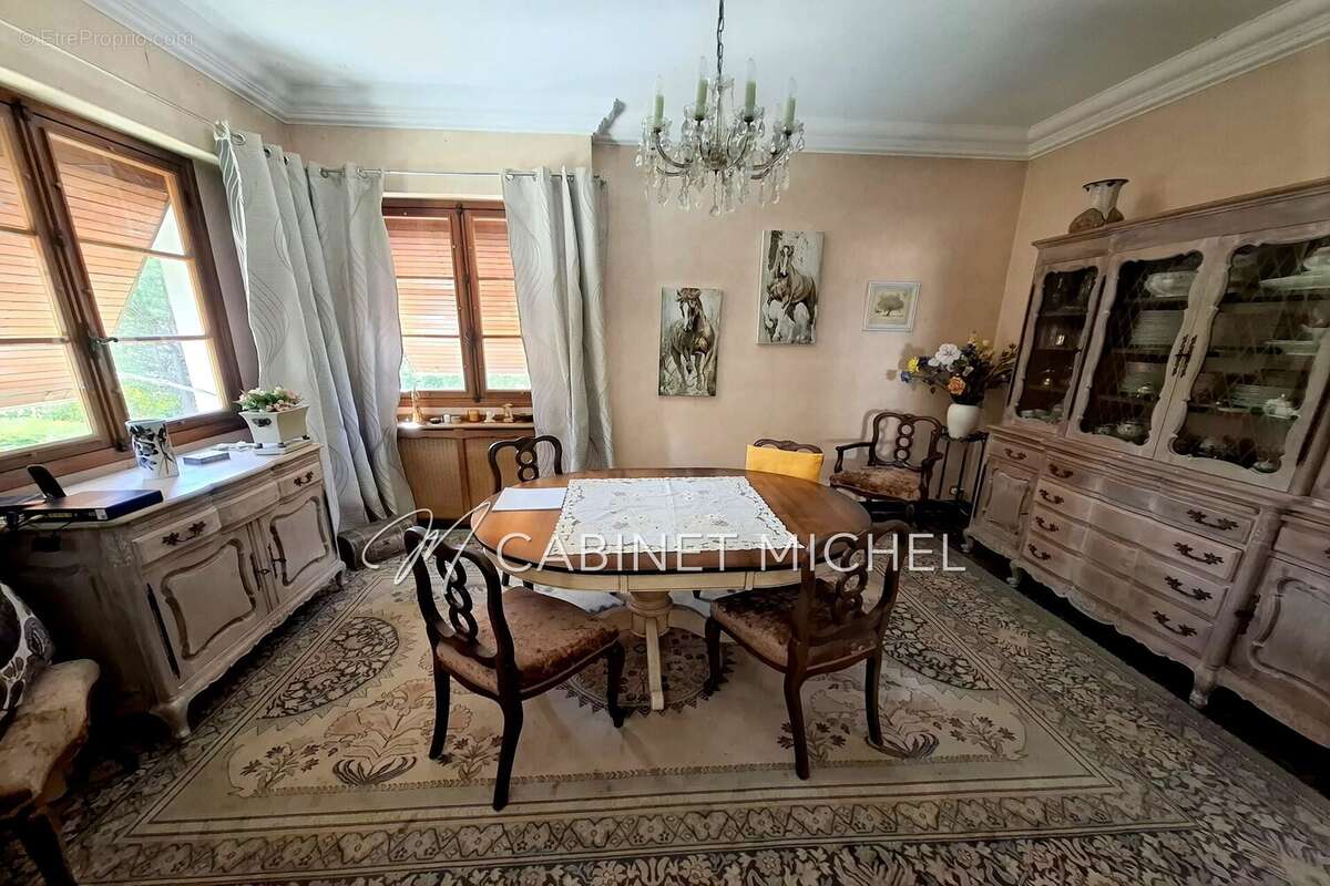 Maison à ROQUEFORT-LES-PINS