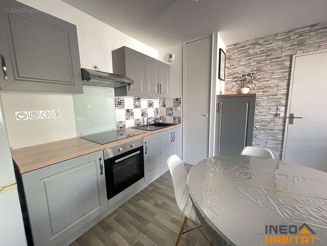 Appartement à LA MEZIERE