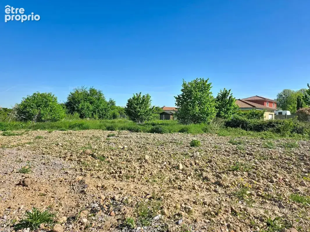 Terrain - Viabilisé - 700m² - photo 7