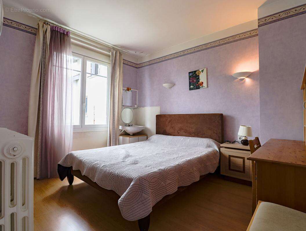 Maison de village rénovée avec jardin et fort potentiel locatif au coeur de Lacaune - photo 7