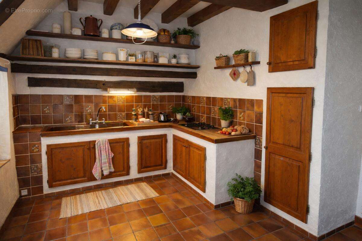 Appartement à IVRY-LA-BATAILLE