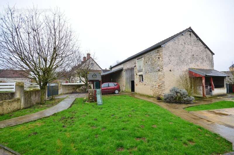 Maison à MONTMIRAIL