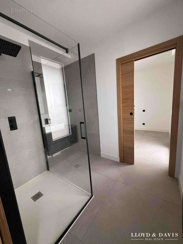 Appartement à CASTRIES