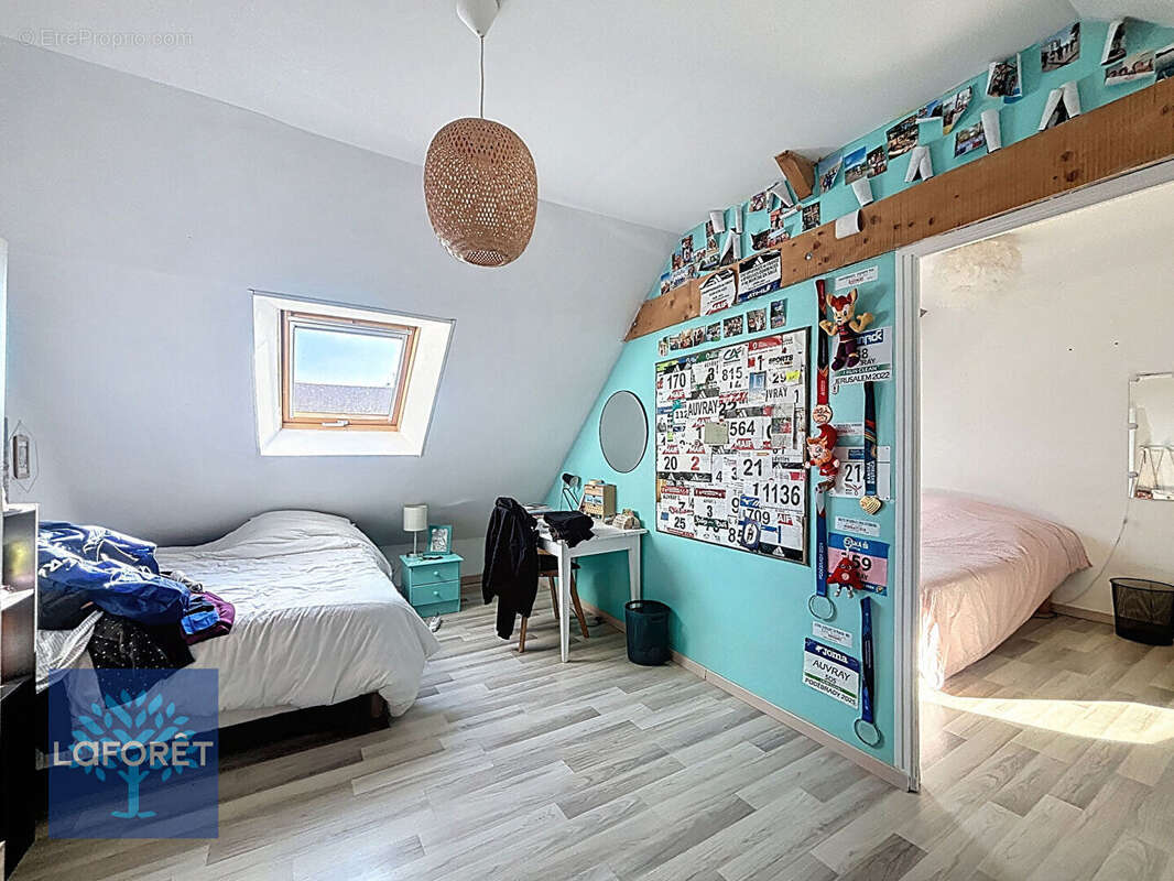 Maison à SAINT-GERMAIN-EN-COGLES