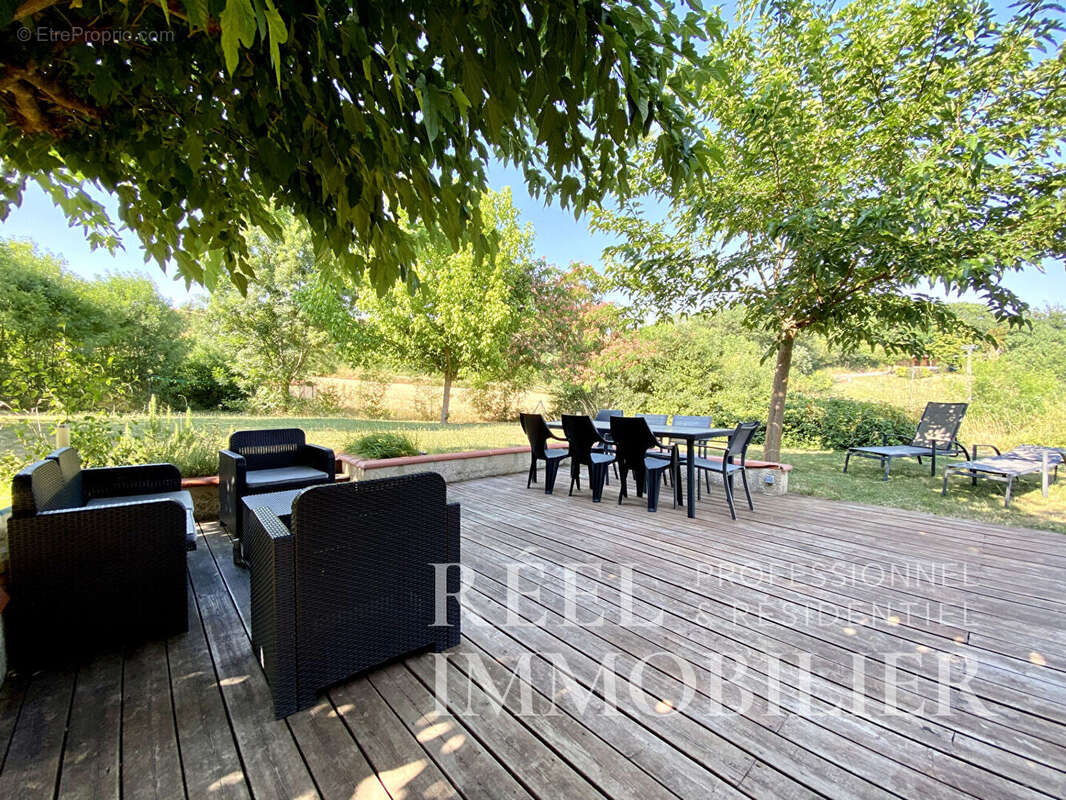 Maison de 104m2 - terrain de 2000m2 à 10 minutes de l'isle jourdain - photo 10