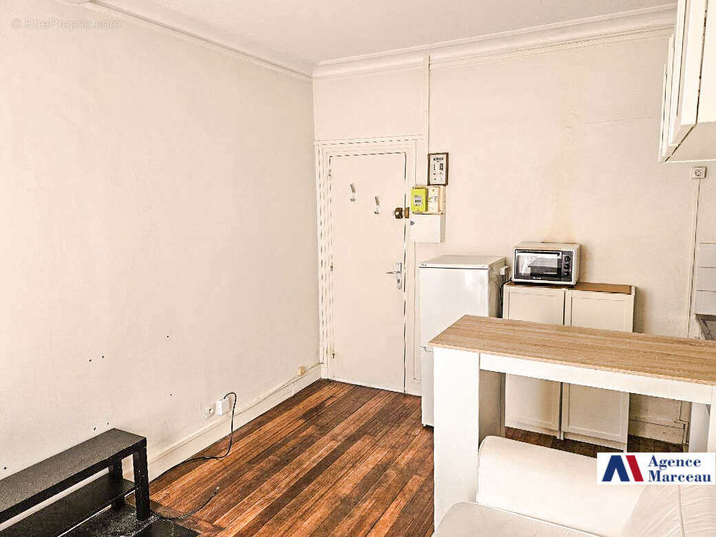 Appartement à COURBEVOIE