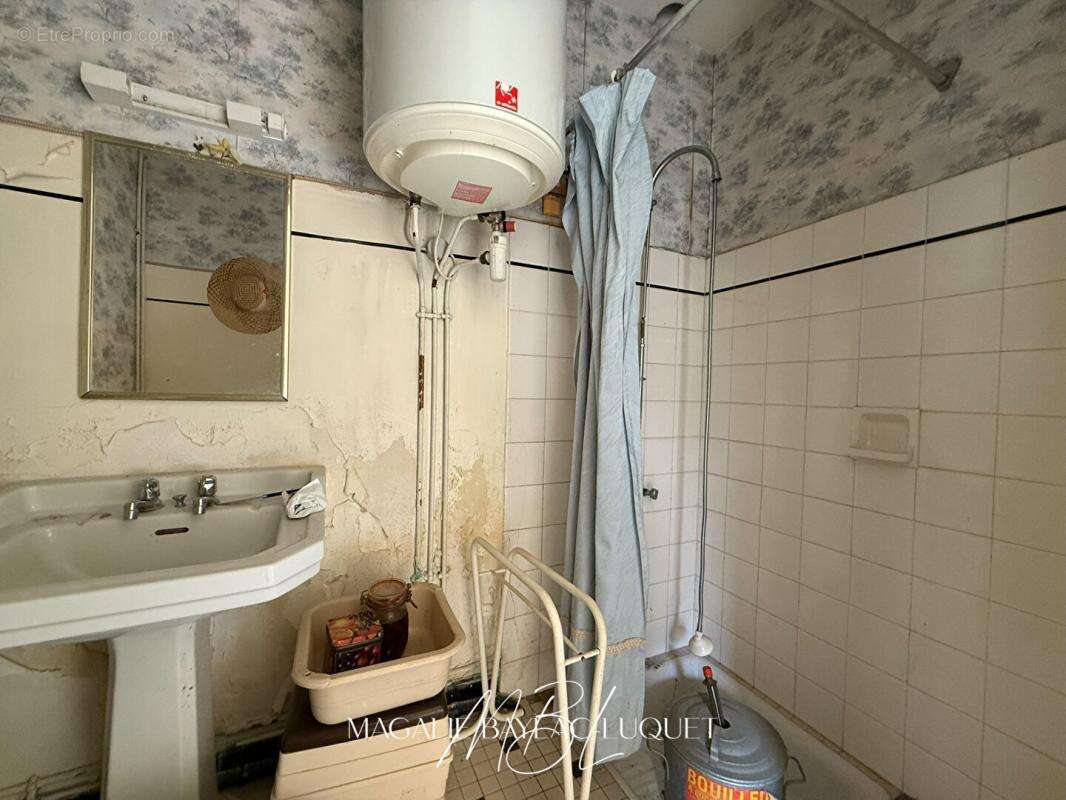 Immeuble à rénover  spécial investisseurs  fort potentiel - photo 11