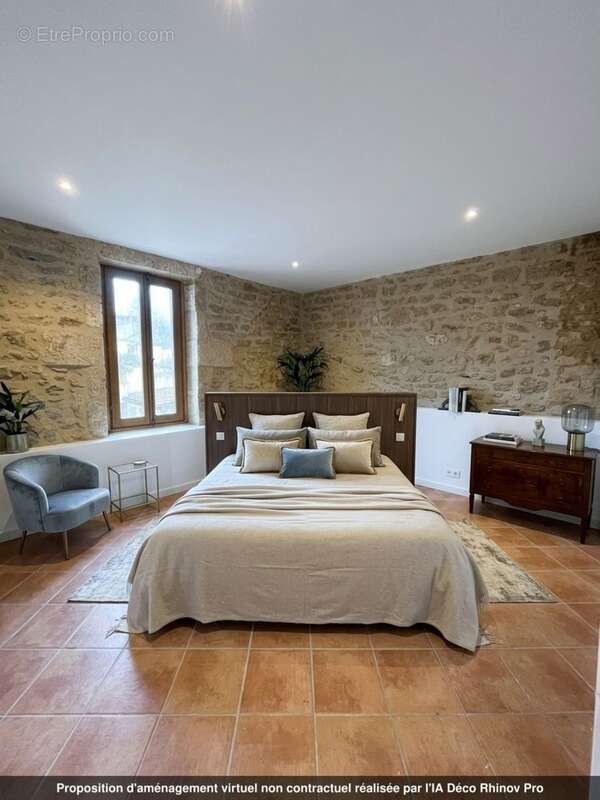 Terrasse en toiture & grand garage : une maison de village rare proche d’Uzès - photo 5