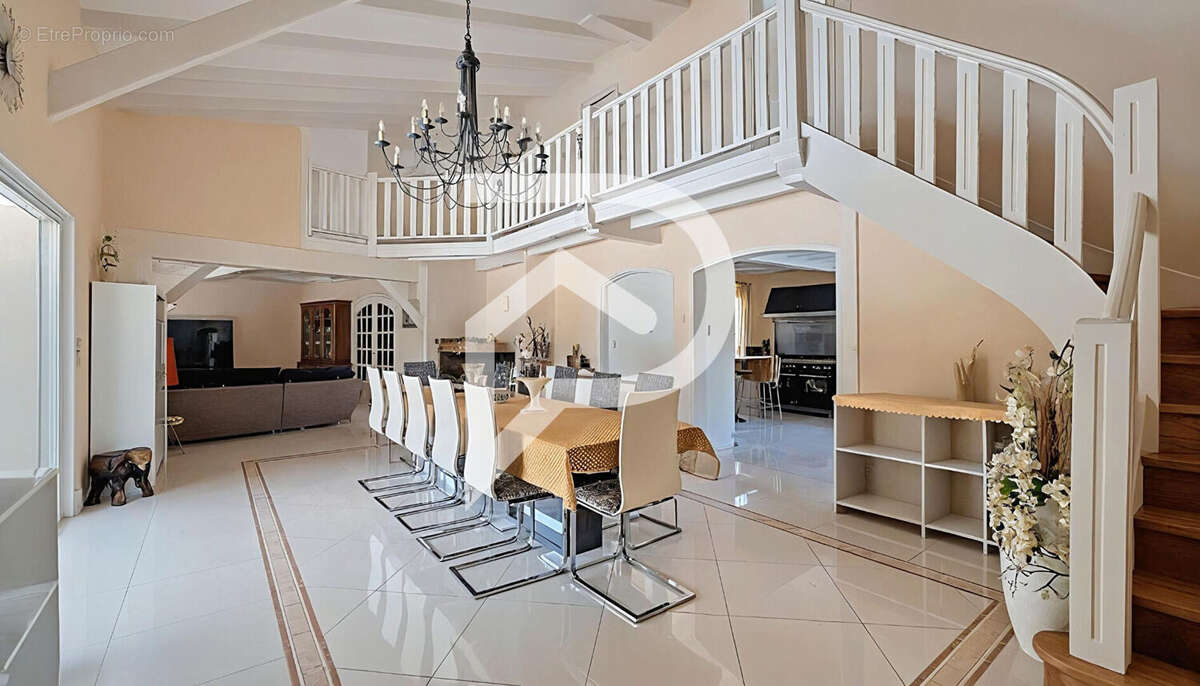 Belle villa avec piscine - photo 2