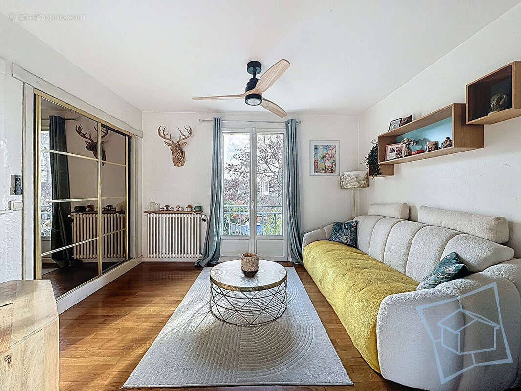 Maison à CERNAY-LA-VILLE