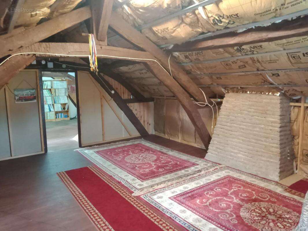 Maison à LABATUT-RIVIERE