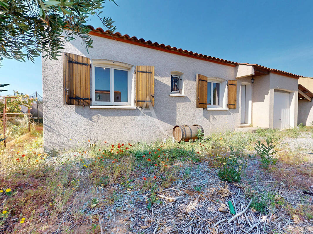 Maison à PARAZA