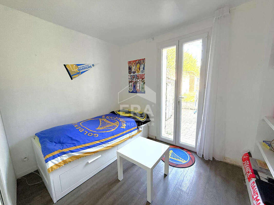 Maison à GRANDPUITS-BAILLY-CARROIS