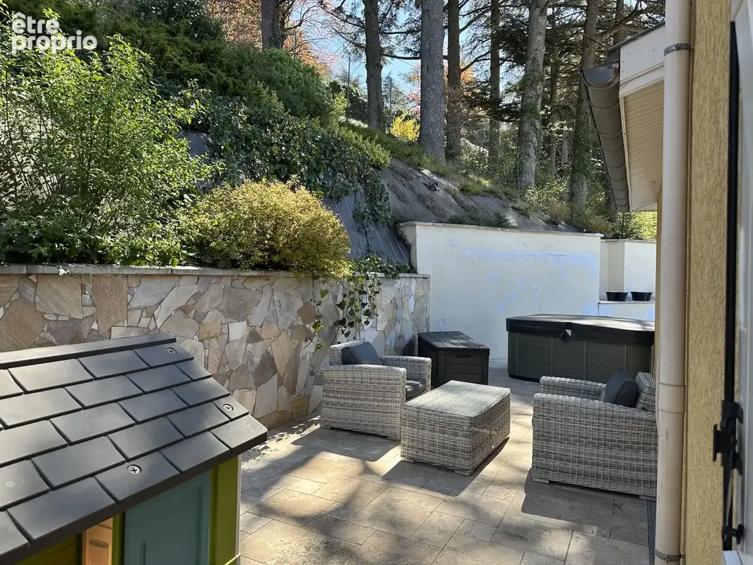 SAINT-GENEST LERPT Maison de 2004 avec piscine 450.000€ - photo 7