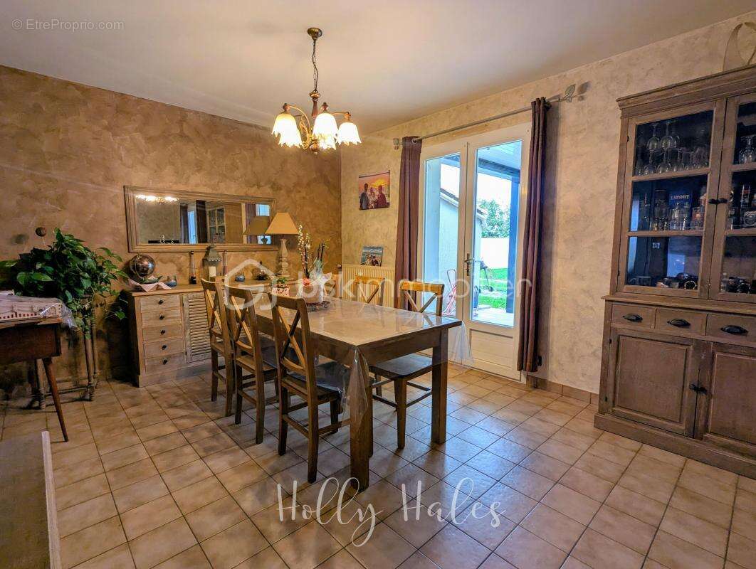 Maison à SAINT-DENIS-LA-CHEVASSE