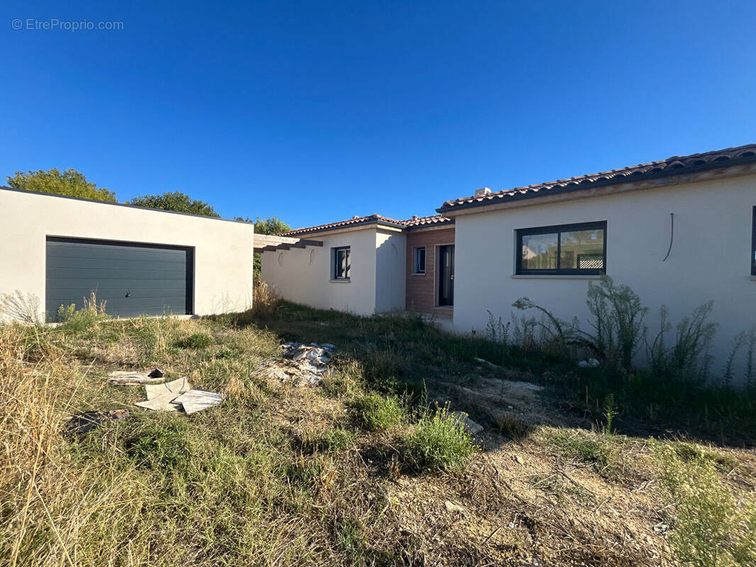 Maison à MALEMORT-DU-COMTAT