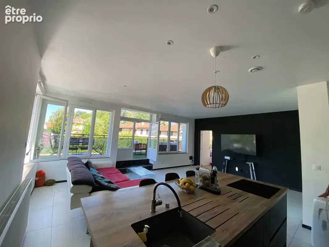 Saint-Martin-d'Hères   T4 91,59 m2 entièrement rénové, 3 chambres + bureau, terrasse 27 m2 vue dégagée - photo 3
