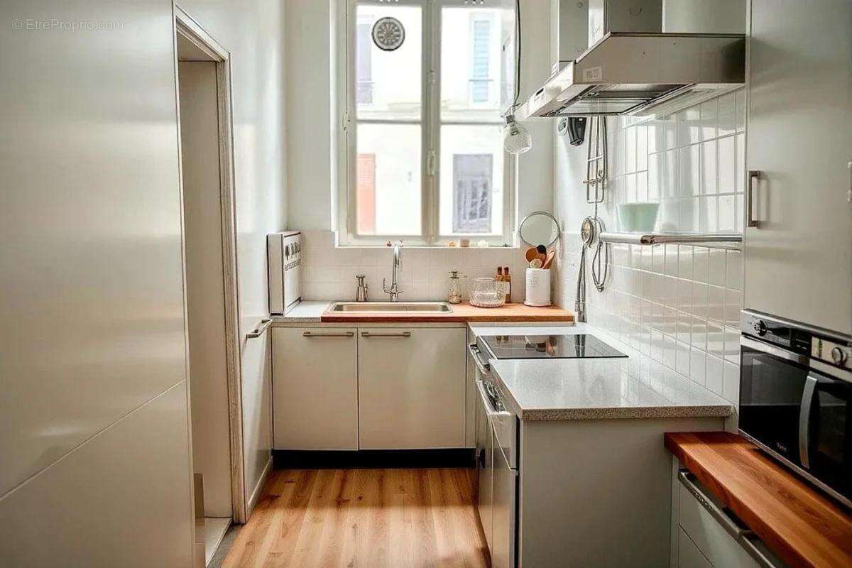 Appartement à PARIS-14E