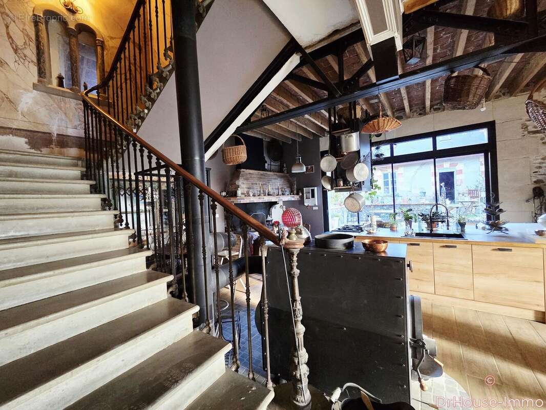 Maison à SAINT-CHINIAN