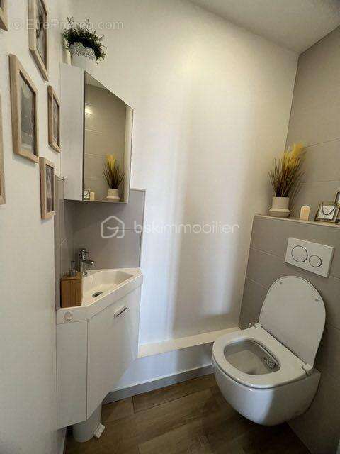 Appartement 3 chambres - balcon - place de stationnement - photo 12