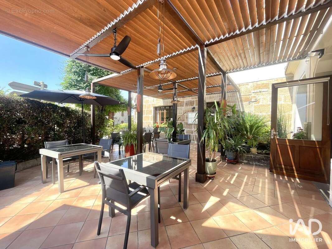 Photo 4 - Commerce à LACAPELLE-MARIVAL