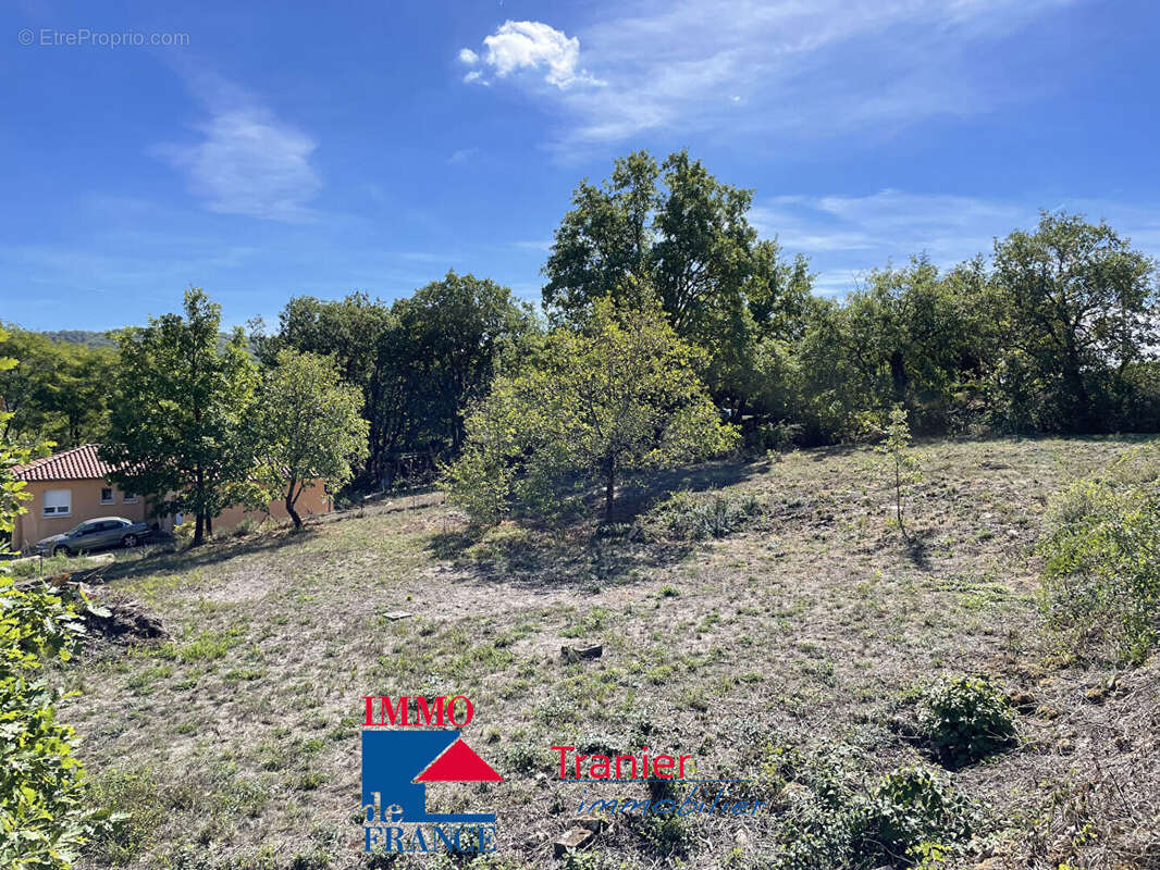 Terrain à VILLEFRANCHE-DE-ROUERGUE
