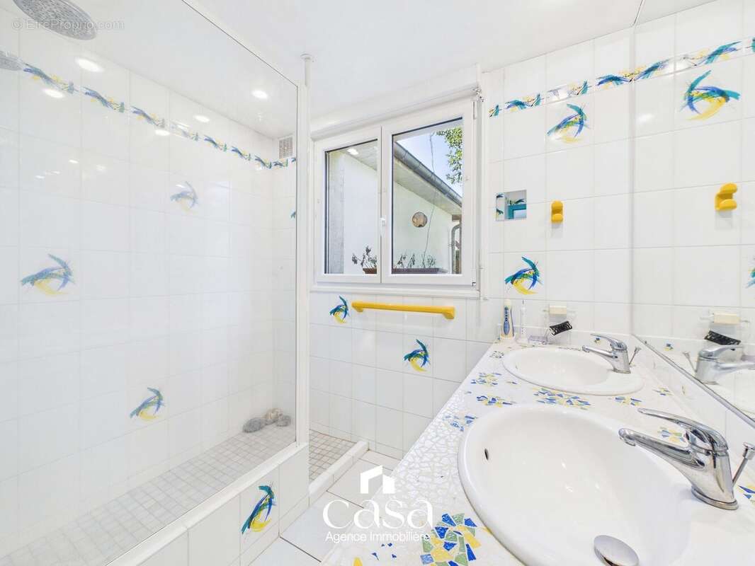 Maison 199 m² à Bretteville-Sur-Odon  - photo 8