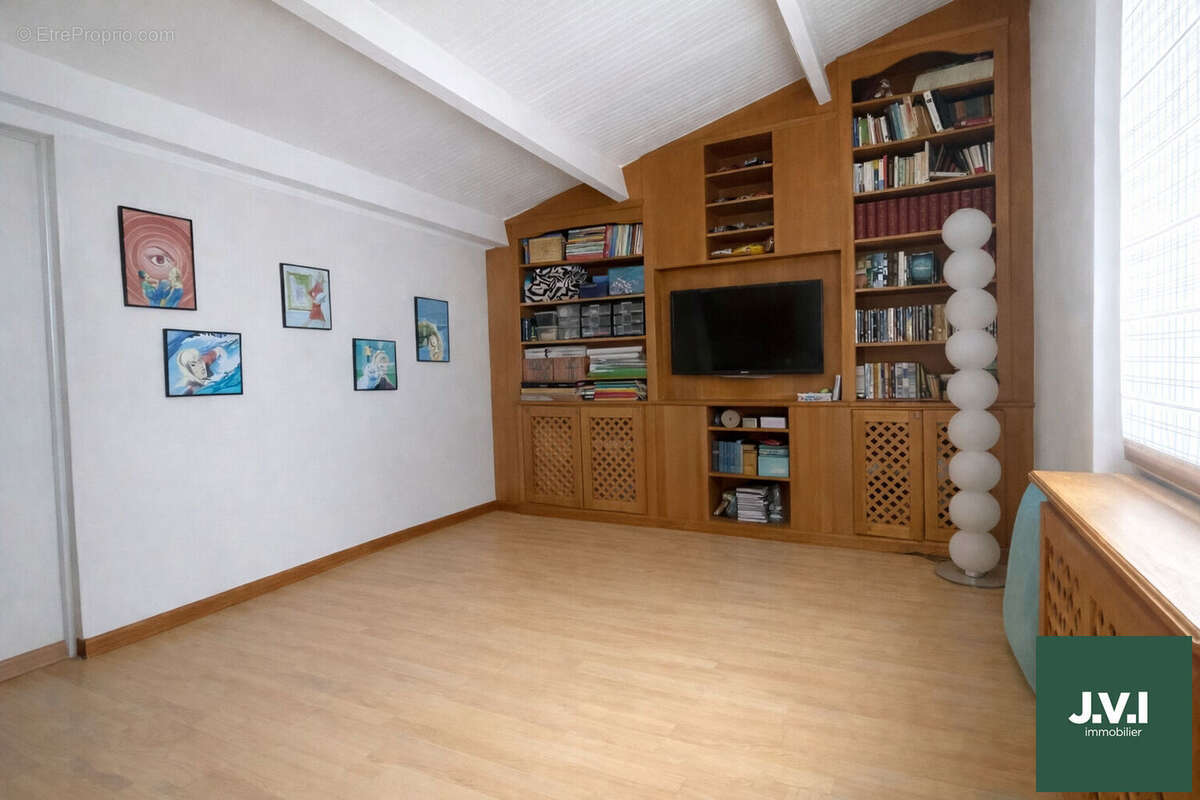 Maison à MONTMORENCY